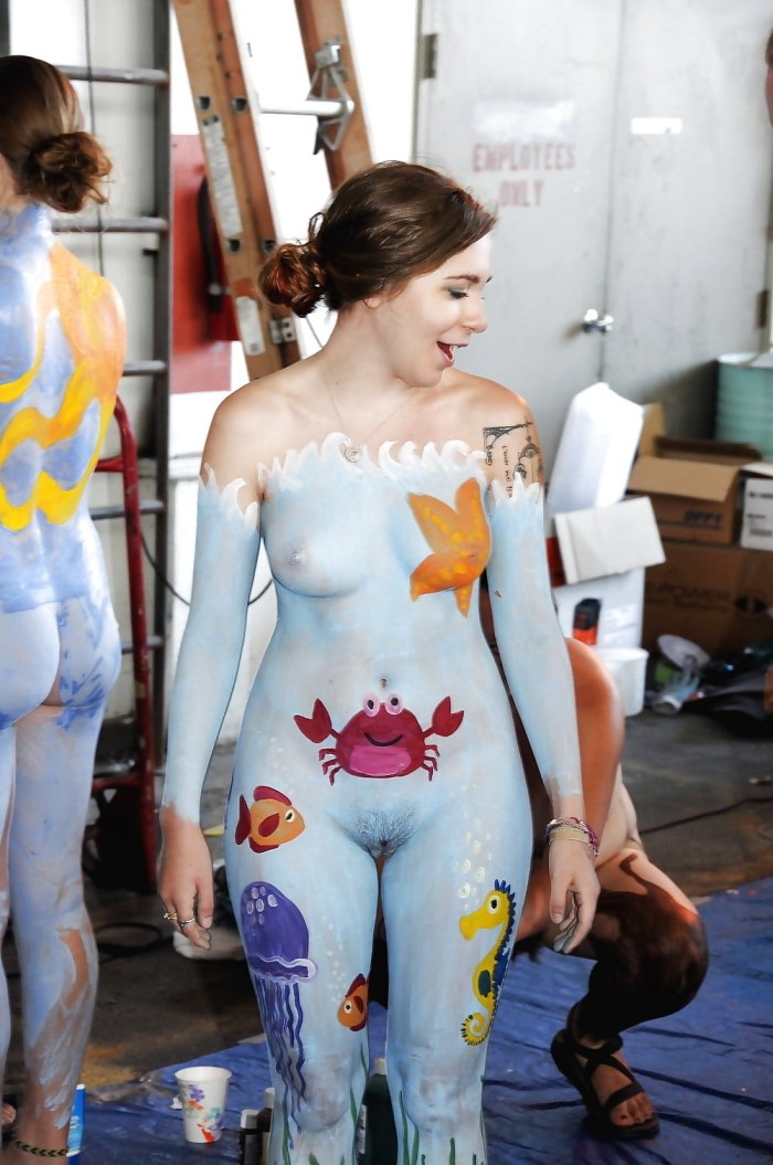 Drawn clothes on nude girls