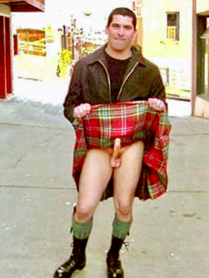 A guy in Kilt without panties