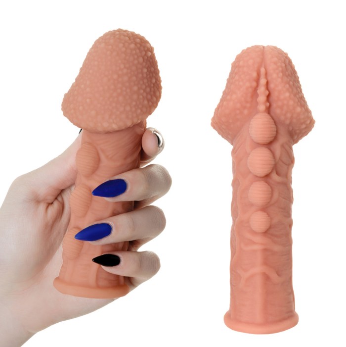 Hentai comics silicone nozzle on a member