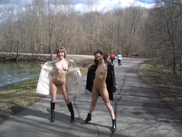 Naked in Moscow Park
