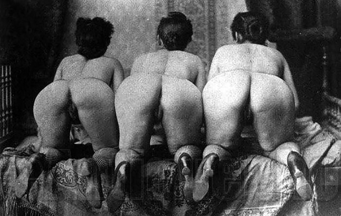 Retro porn. Bolly ass women