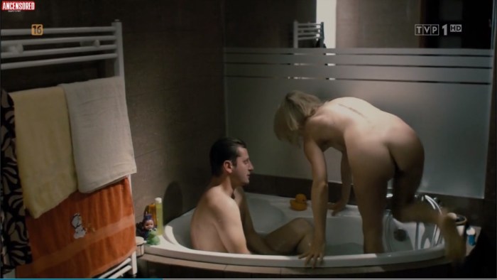 Joanna Orleansk is naked