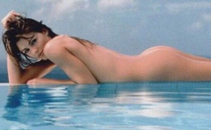 Elizabeth Hurley in his youth nude