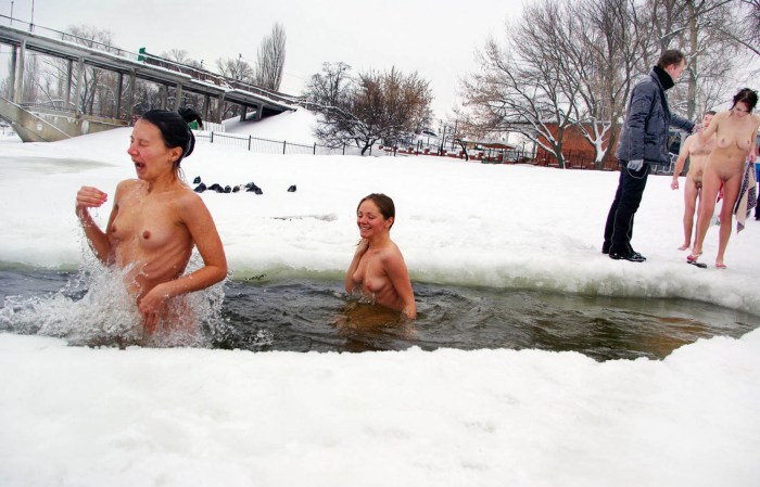 Bathing in font naked