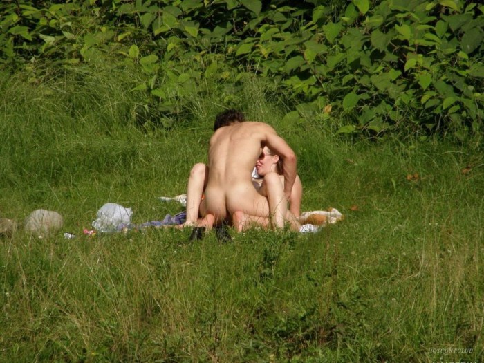 Naked in nature spied