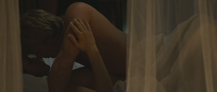 Vera Farmiga in an erotic stage