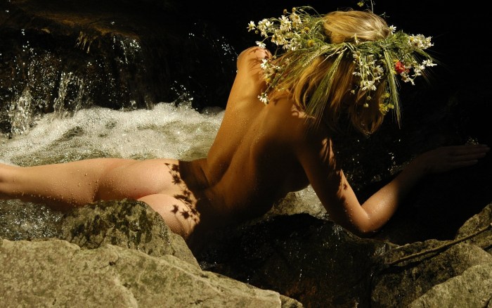 Nude photo shoot in the style of Ivan Kupala