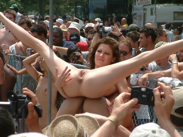 Naked women in public places